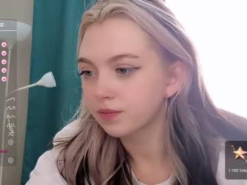 girl small_blondee image #5449763
