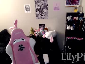 girl lilypixel image #2860990