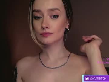 girl _yvie_ image #3531170