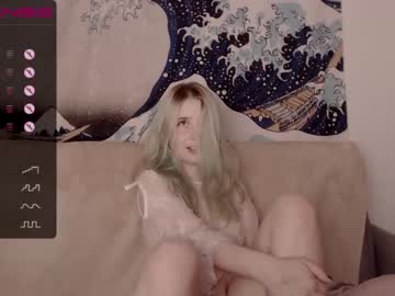 girl yoliverse image #2128866