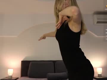girl yesiamjasse image #5399734