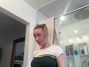 girl carlyy13 image #7004865