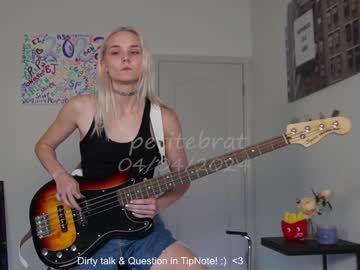 girl petitebrat image #6687760