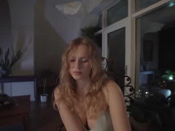 girl chillwithkira image #962259