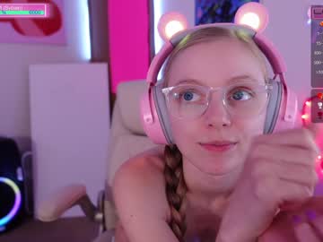 girl emmasky69 image #4935668