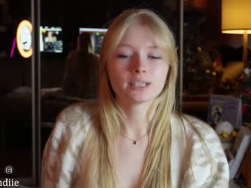 girl bestblondiiecb image #6199883