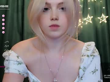 girl small_blondee image #4932090