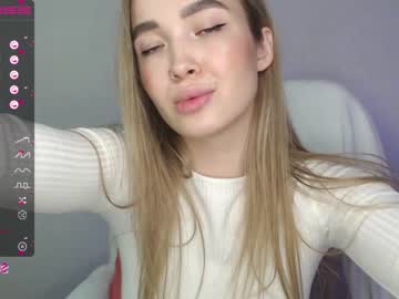 girl yourvirusqueen_ image #2259180