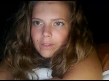 girl kosmickate image #3178431