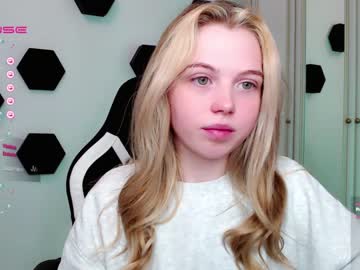 girl small_blondee image #4201955