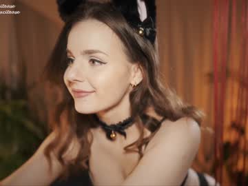 girl excitease image #5424520
