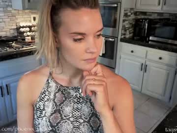 girl phoenix_taylor image #4965123