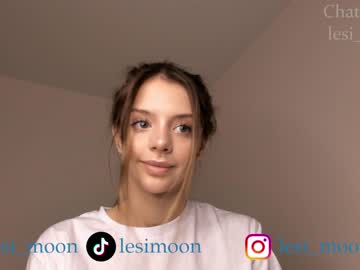 girl lesi_moon image #5943662