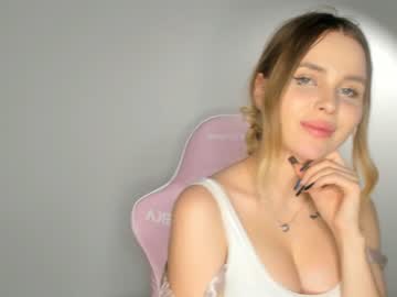 girl harriethudson image #5731048