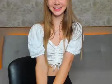 girl holly_cook image #2578727