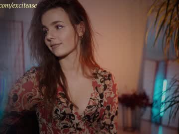 girl excitease image #6206394