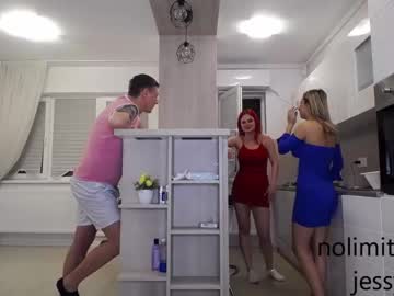 couple nolimitscoupl3 image #3533546