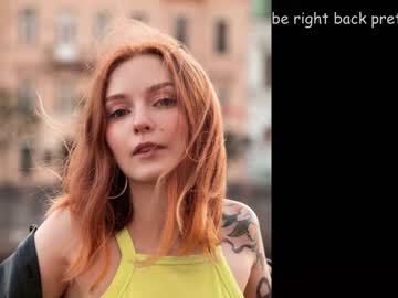 girl caught_in_4k image #2076474