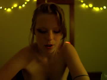 girl crimsonxrapture image #2150206