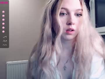 girl small_blondee image #74585