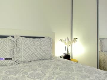 girl intrigueeme image #4432500