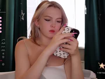 girl small_blondee image #5134435