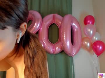 girl bzzzme image #6299267