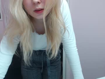 girl lila_page image #1132745