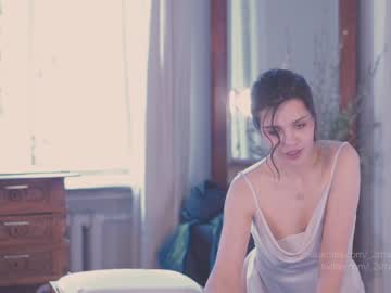 girl _2strangers image #4702707