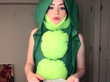 girl littlesugarpea image #3956657
