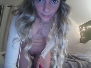girl pixelatedprincess image #6625136