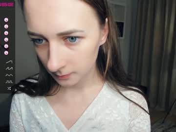 girl jillwells image #3741012