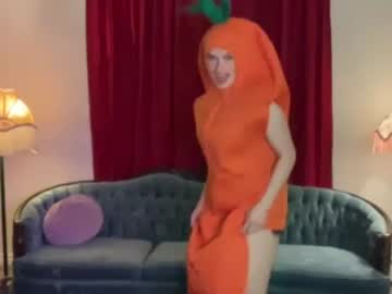 girl bigredcarrott image #4800263