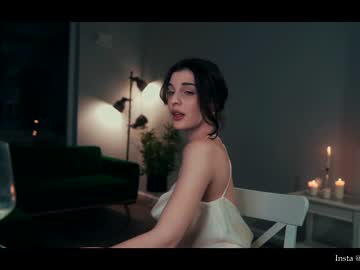 girl cinepassion image #1388067