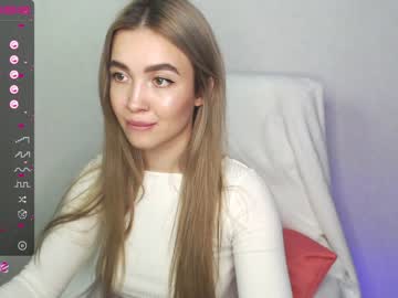 girl yourvirusqueen_ image #2216243