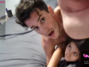 couple xxxdulcelatinaxxx image #4827893