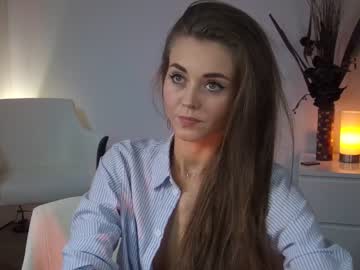 girl lettymoa image #3112624