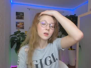 girl avis_ryan image #1074846