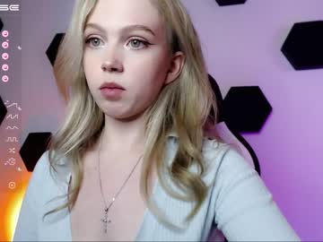 girl small_blondee image #4038141
