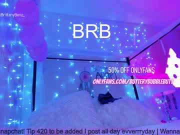 girl butterybubblebutt image #2640155