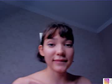 girl bzzzme image #4904215