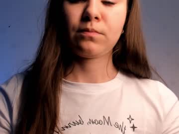 girl elliehunt image #4975422