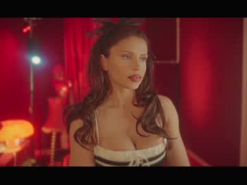 girl rougeoud image #6150792