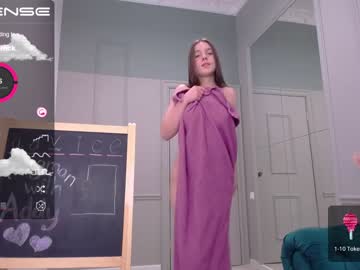 girl addelin_moon image #3701715