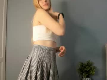 girl lynngarney image #6942807