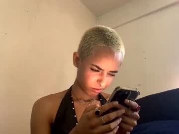 girl fxrbiddenfruitt image #5278018