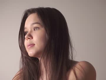 girl helenmoors image #4045881