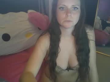 girl mudslingintrainwreck image #7036591