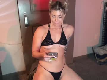 girl chloecumz4u image #7013705
