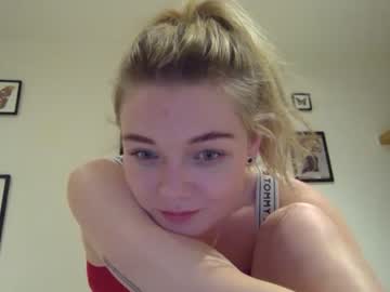 girl redroseldn image #3734651